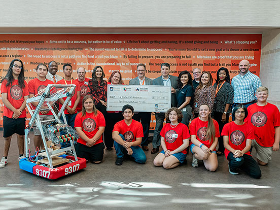 This is a photo of the La Porte HS robotics team